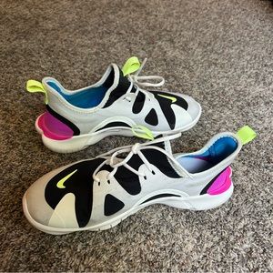 Nike Free Running Tennis Shoe